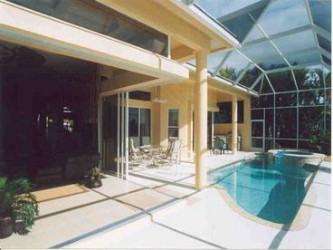 Home opens to Lanai