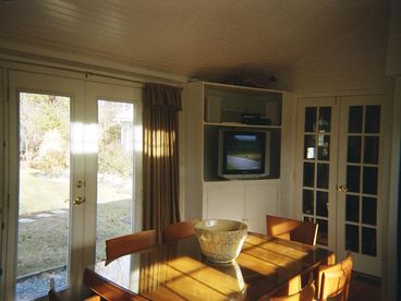TV/Day Room (extra sleeping area) 2