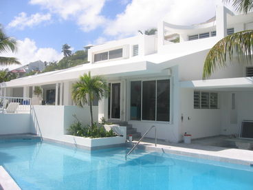 Beachfront Luxury 6 BR estate villa