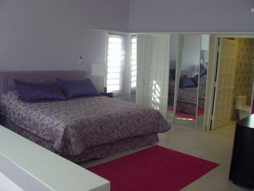 Beachfront Luxury 6 BR estate villa