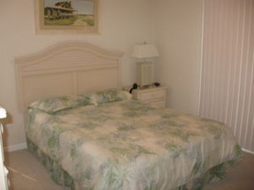 Queen Bedroom