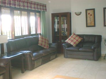 lounge with sky t/v