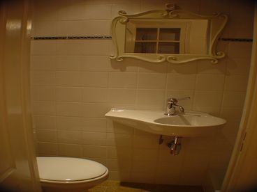 There are 6 bathrooms in 5 linkable apartments you can rent together or separatly