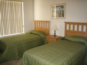 twin bedroom 