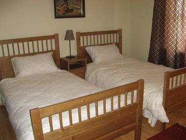 Twin bedroom