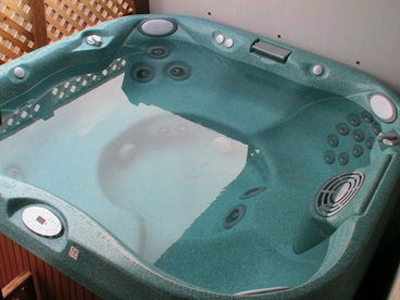 Jacuzzi Hot tub