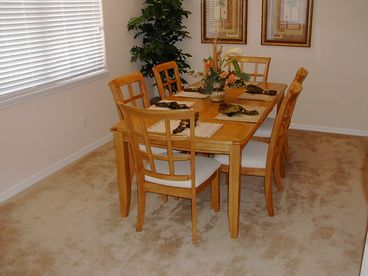 JOY Villa - ready for dining