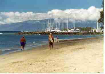 LAHAINA SHORES-BEACHFRONT-SLEEPS 4