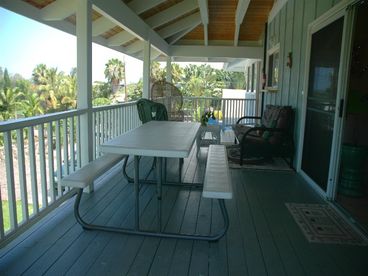 Massive back lanai