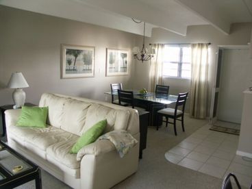 Living room & balcony