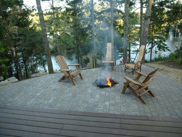 Fire Pit Area/ Lake