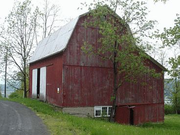 Scenic barn at Glen Eastern