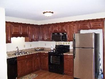 Full size kitchen