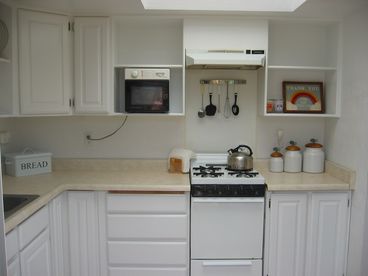 Right side of kitchen