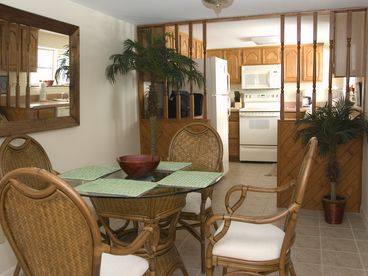 Large eat in area, all the comforts of home