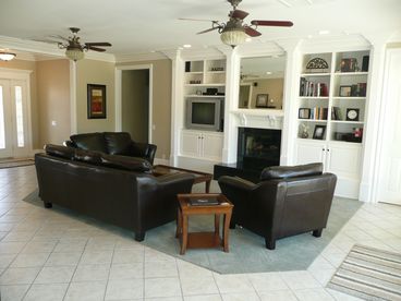 Gorgeous, elegant and comfortable living room