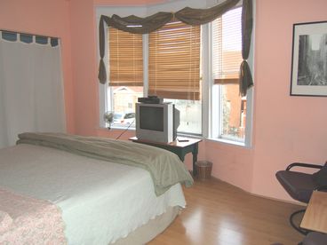 King Suite bed sitting room