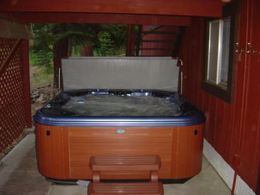 Hot tub, beneath deck.  Seats up to 6!
