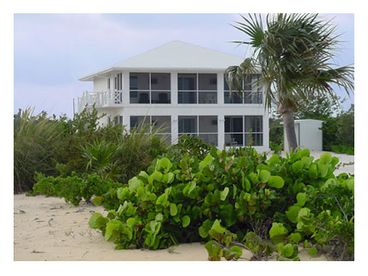Photo taken from the beach to the beach house