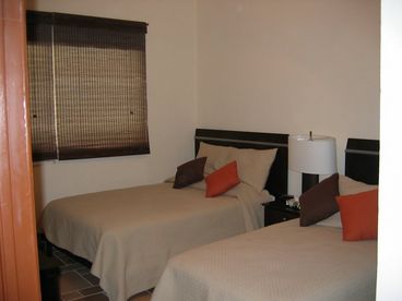 Guest Bedroom, Double bed, Single bed 26\