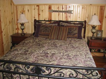 Cozy and Romantic upstairs bedroom