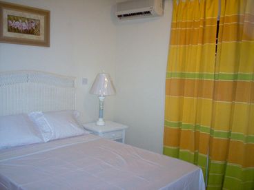 bedroom with double bed