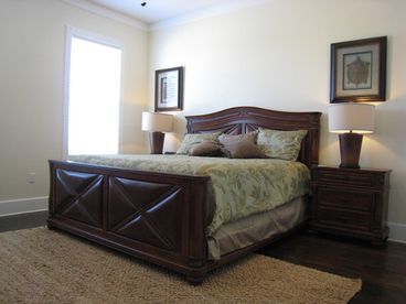 Master King Suite w 26\