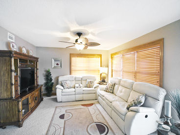 Living room features brand new furniture and a new 50\'\' HDTV