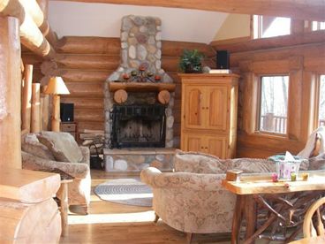 4+ Bedroom Schuss Mountain Ski-in Ski-out Log Home