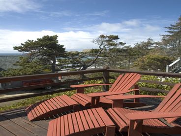 Knotty Pine Ocean View Cabin- pet friendly-Off season weekdays- 4th night free