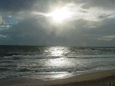 semi-oceanfront-2 minute walk