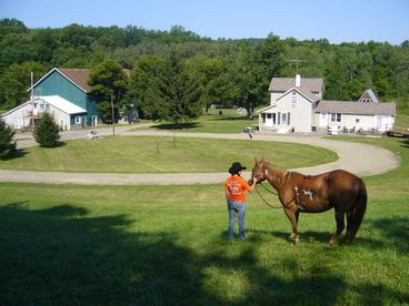 100 yr old farm home, Log Cabin, Bunkhouse, Loft Apartment available for winter leasing.