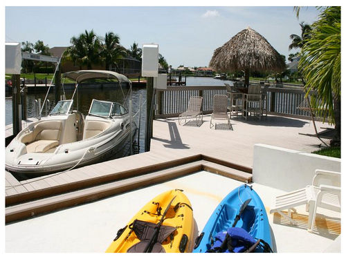 cape coral vacation homes villa the riviera : OVERSIZED BOATDOCK