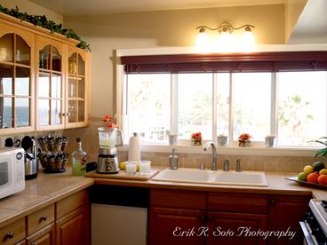Full Kitchen with everything you need!