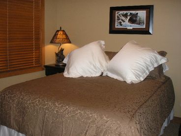 Luxury linens - lots of pillow and a fabulous, comfortable bed!  
Just what you need after a day on the slopes!