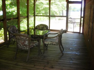 Twin Bedroom