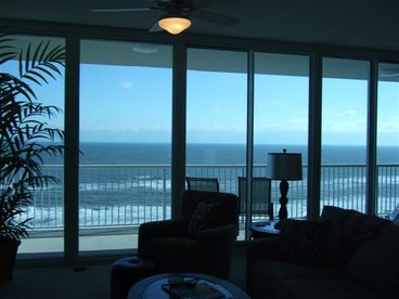 Roomy Living room
