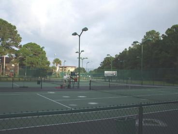 10 lighted tennis courts for you to enjoy