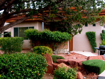 The Sedona Guest Cottage features high ceilings, private courtyard and views of the majestic Thunder Mountain