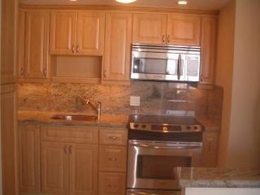 Brand new kitchen, stainless steel appliances and granite counter tops.
Fully equiped
