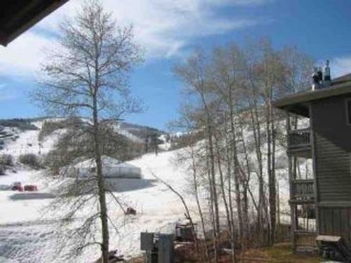 Beautiful Ski In/Out Condo at Park City Mountain!