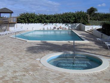 Pool/spa and beach access