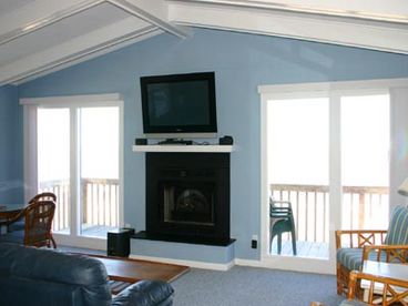 Great Room, Hi Def TV, Fireplace
