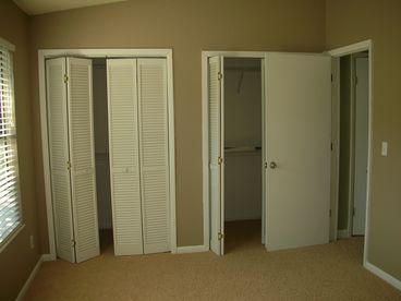 1st bedroom 