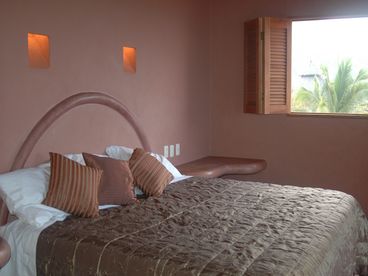 Suite bedroom