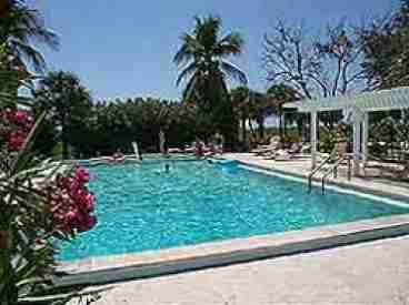 Pool overlooks Gulf of Mexico