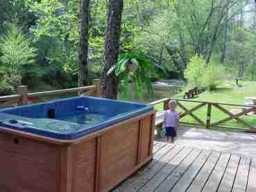 Creekwood Hollow Deck