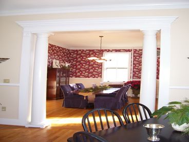 Comfortable dining for 12 to 14 (8 in formal dining area and 6 in living area)