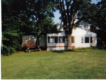 Lakefront Home on Paddock Lake