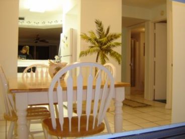 OCEANFRONT Condo, Wireless Hi-Speed Internet, New 55 Flat Screen HDTV w/HD cable